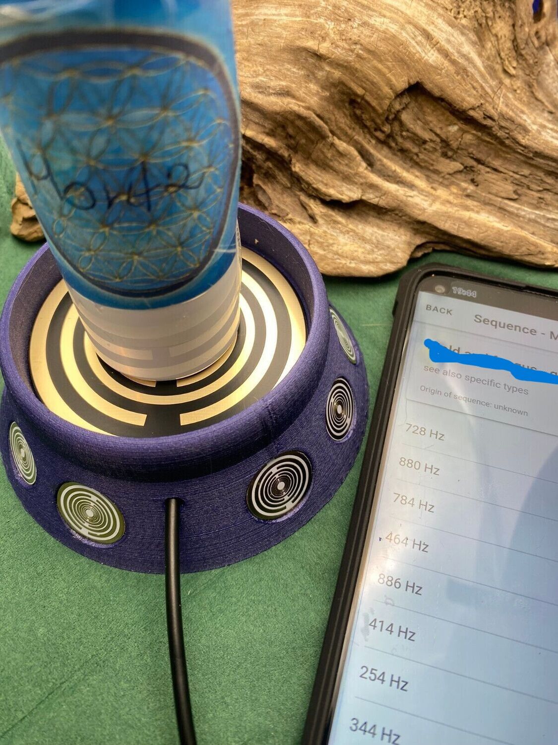 Frequenzübertragungsplatte VibraNex Brunnen V4 MIT Lapislazuli FÜLLUNG INNEN – Produktansicht 1