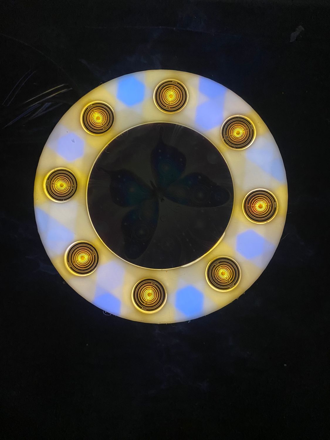 VibraNex LED Krafttier Schmetterling – LED – & Farbe & Füllung wählbar – Produktansicht 2