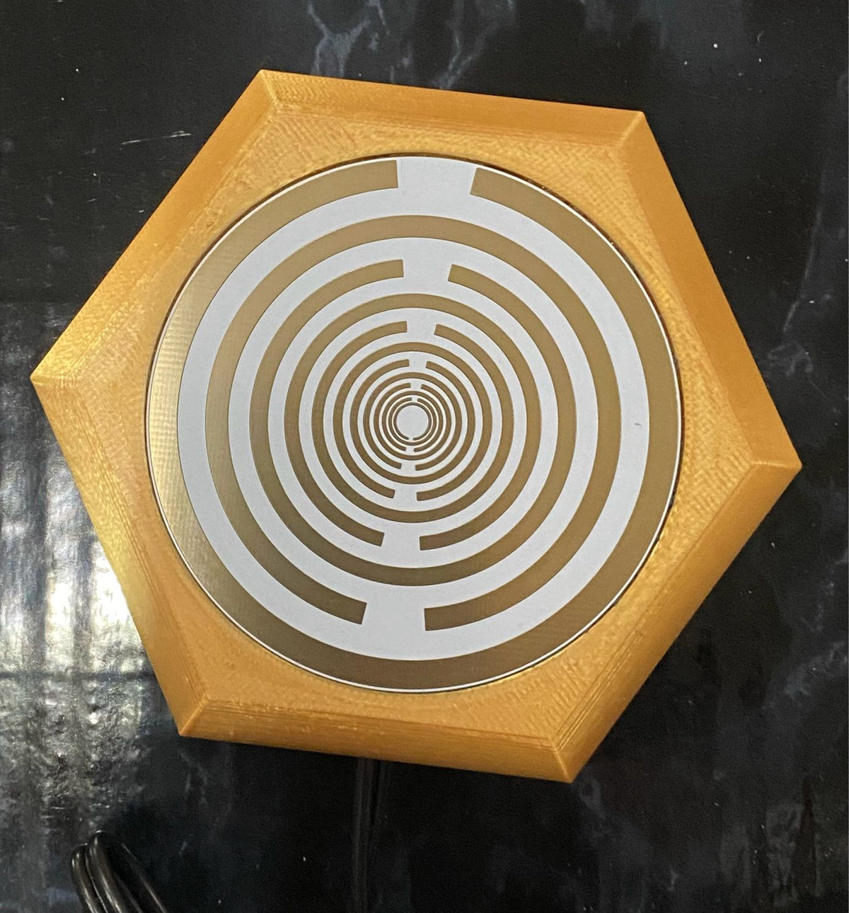 69 mm VibraNex flach – 1-farbig – Krafttier – / heilige Geometrie Symbolik – konfigurierbar – Produktansicht 80