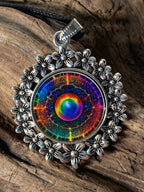 Amulett – silberfarben Blumenmuster mit Frequenz Portal Symbol – Produktansicht 1