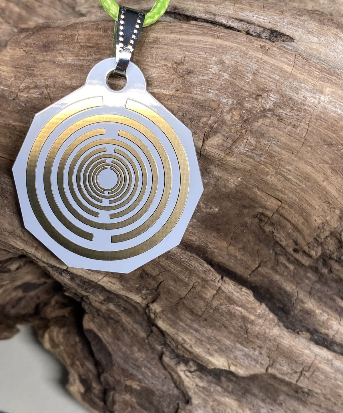 Anhänger Mini Serie eckig – Lakhovsky MWOn Symbol Design – Planeten Frequenz Symbol – Produktansicht 1