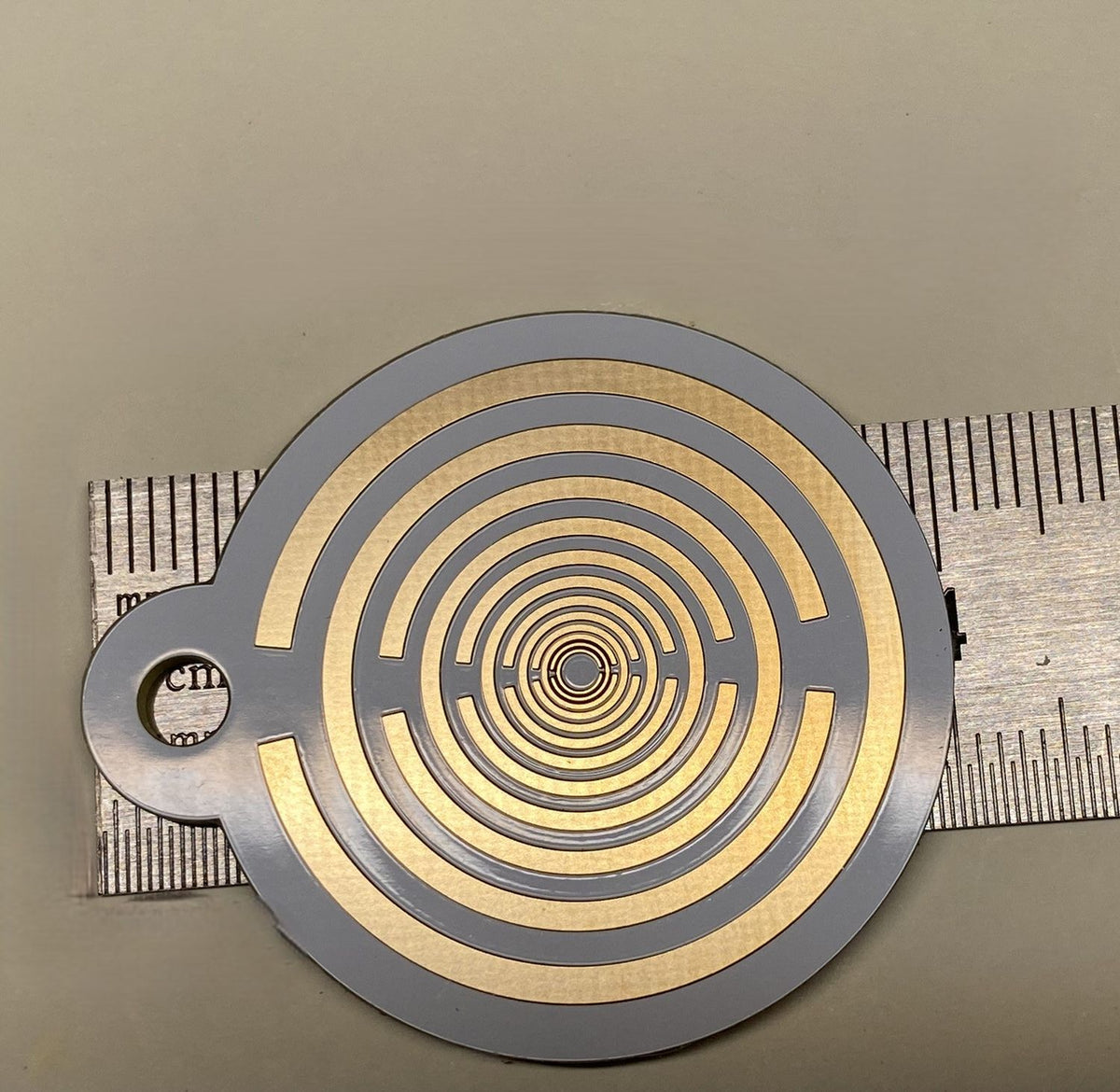 Anhänger Mini Serie rund – Lakhovsky MWOn Symbol Design – kosmischer Frequenz Symbolart – Produktansicht 1