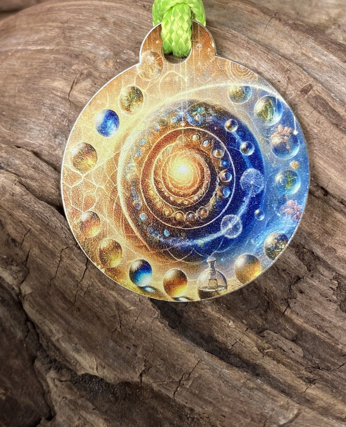 Anhänger Mini Serie rund – Lakhovsky MWOn Symbol Design – kosmischer Frequenz Symbolart – Produktansicht 1