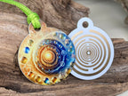 Anhänger Mini Serie rund – Lakhovsky MWOn Symbol Design – kosmischer Frequenz Symbolart – Produktansicht 1