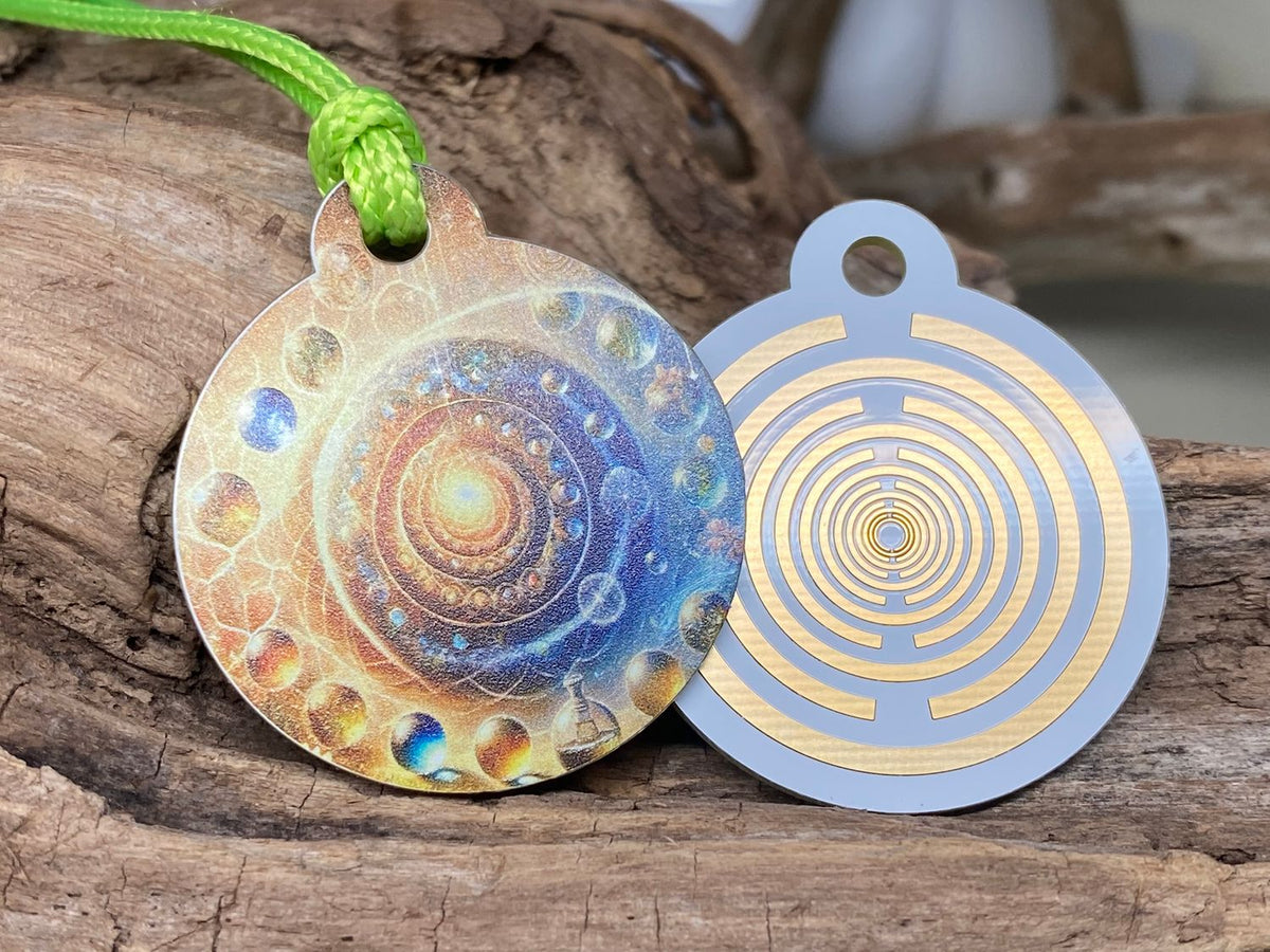 Anhänger Mini Serie rund – Lakhovsky MWOn Symbol Design – kosmischer Frequenz Symbolart – Produktansicht 1