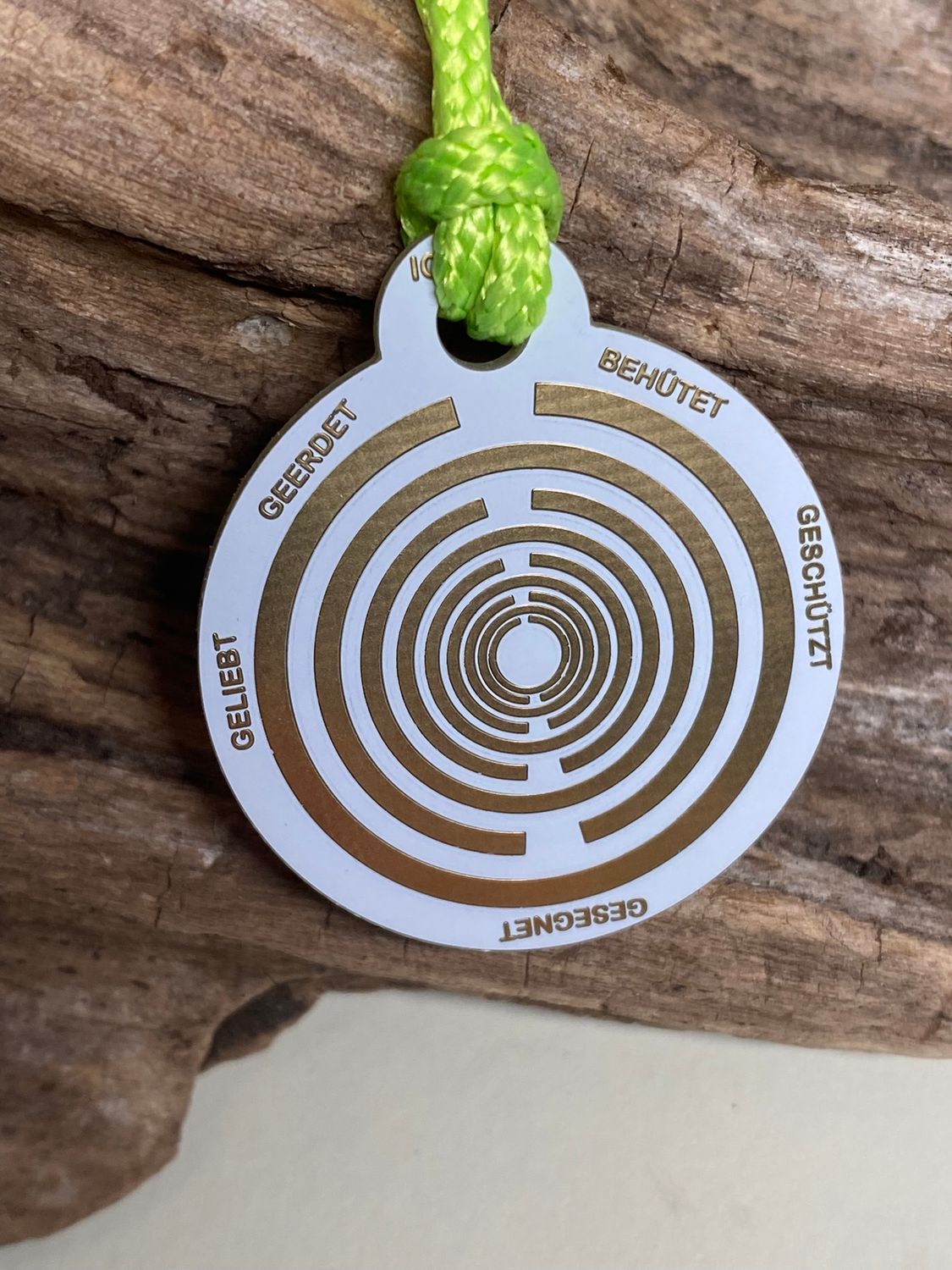 Anhänger Mini Serie rund – Lakhovsky MWOn Symbol Design – mystisch geheimnisvolle Fantasie Symbol – Produktansicht 1