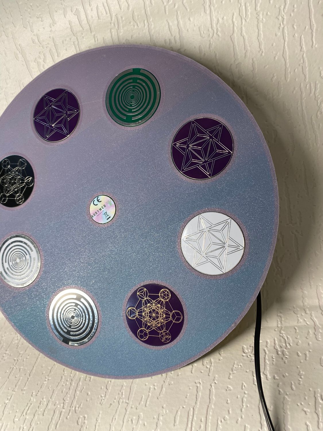 200 mm VibraNex UFO – Einhorn matt, DRACHE Oberflächenplatte goldlegiert – Produktansicht 1