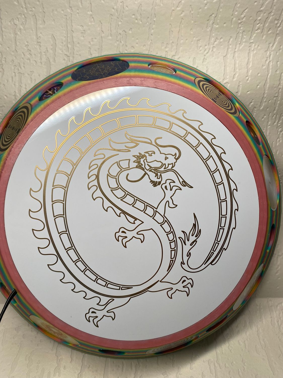 200 mm VibraNex UFO – Einhorn matt, DRACHE Oberflächenplatte goldlegiert – Produktansicht 1