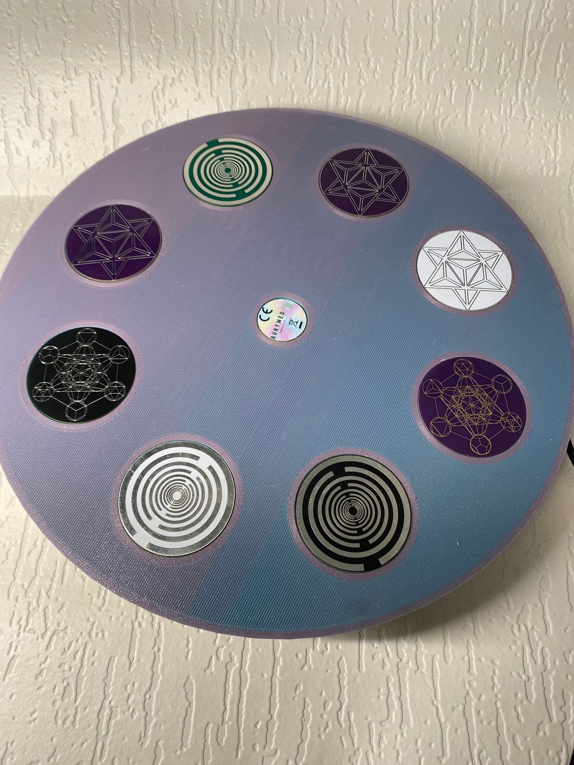 200 mm VibraNex UFO – Einhorn matt, DRACHE Oberflächenplatte goldlegiert – Produktansicht 1