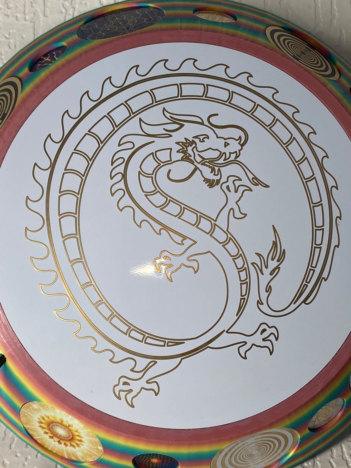 200 mm VibraNex UFO – Einhorn matt, DRACHE Oberflächenplatte goldlegiert – Produktansicht 1