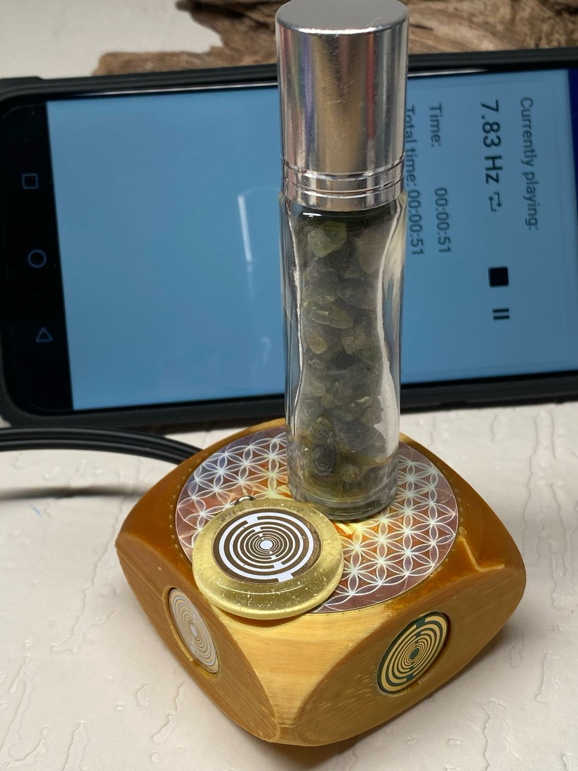 VibraNex Aurycube – 50 mm Oberflächenplatte – Blume des Lebens – Produktansicht 1