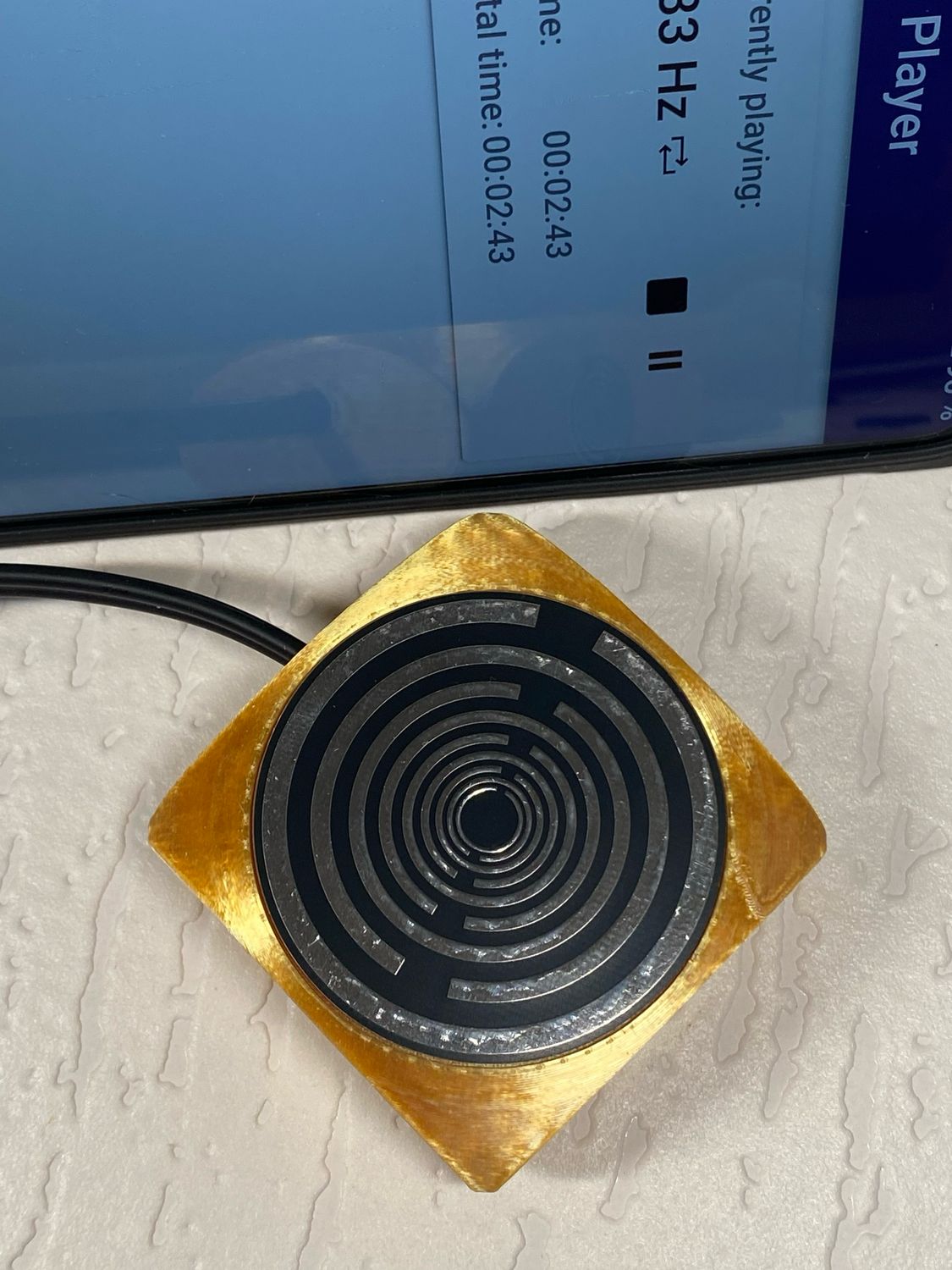 VibraNex Aurycube – 50 mm Oberflächenplatte – Lakhovsky MWOn Design – Produktansicht 1