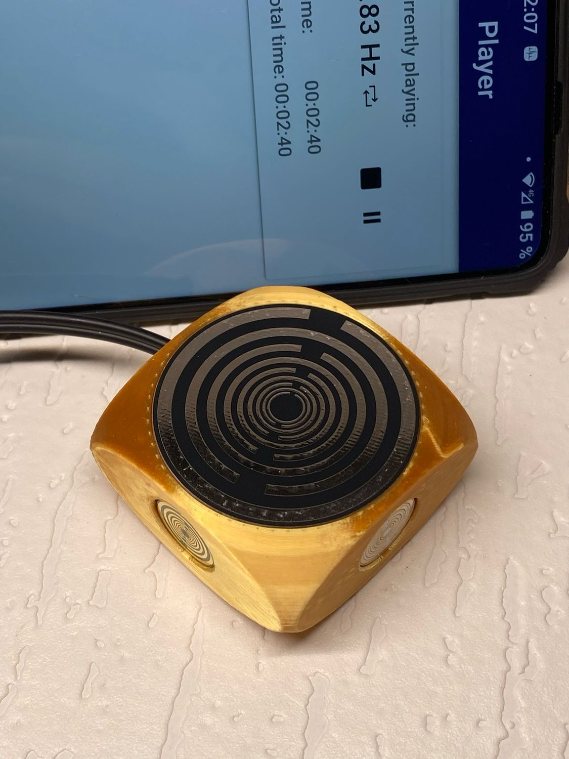 VibraNex Aurycube – 50 mm Oberflächenplatte – Lakhovsky MWOn Design – Produktansicht 1