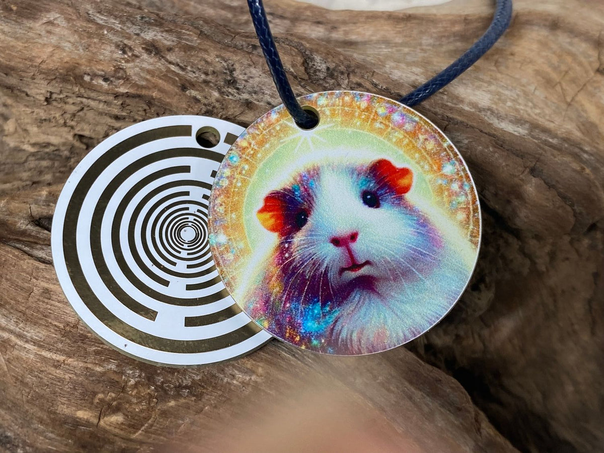 Anhänger Mini Serie rund – Lakhovsky MWOn Symbol Design – Meerschweinchen – Produktansicht 1